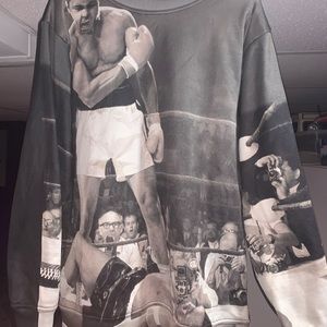 Muhamed Ali *Knockout* Sweatshirt